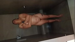 Se mete a ba&ntilde_ar despu&eacute_s de que le rompo el culo Thumb