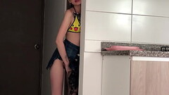 descubro a mi hermanastro masturb&aacute_ndose - porno en espa&ntilde_ol Thumb