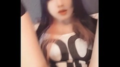 【個撮】黒髪ロングで巨乳な男の娘が無言で疑似セックスする動画 Thumb