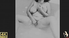 Lays Lopes - BBW TRAILER AT THE MOTEL WITH THE SEX TOYS Thumb