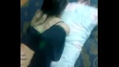 tiuzao pegando a filha da vizinha, a vizinha nao quis dar entao vai a filha Thumb