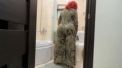 He lifted his skirt and inserted a dick in mature anal Thumb