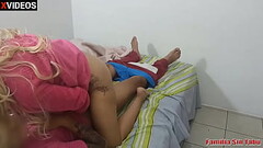 Madrastra se aprovecha de su hijastro discapacitado que no puede mover su cuerpo, cuando su marido s Thumb