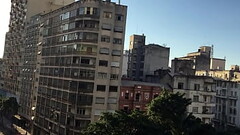 Tarde linda pra dar o cu e foi isso que eu fiz. Aproveitei a vista da tarde com a pica dentro do meu Thumb