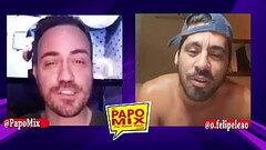 Safad&atilde_o Felipe Le&atilde_o mostra o corpo em forma durante quarenta em Live do PapoMix - Part Thumb