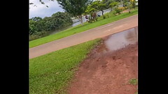 Paseiando sem calcinha e mostrando a ppk no parque da cidade ...assista no meu (link no video)... ou Thumb