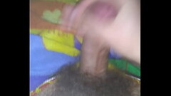 Hetero mojadito y caliente con su novia se corre en la camita Thumb