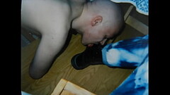 Skinhead slave licks boots and eat cum Thumb