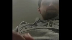 Macho se masturba viendo mi culo Thumb