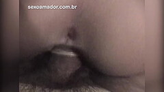 Casal exibicionista grava v&iacute_deo amador de sexo e posta na Internet Thumb