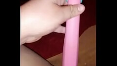 mi puta se mete la plancha de pelo en su panocha Thumb