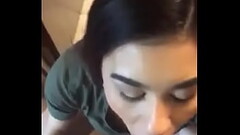 Burguesinha safada mamando e bebendo leitinho quente Thumb
