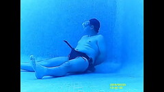underwater Thumb