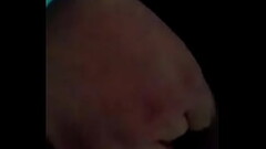 Gordita se mete cepillo de dientes Thumb