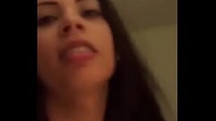 rica venezolana caraque&ntilde_a puta hace trio con su amiga en espa&ntilde_a en hotel Thumb