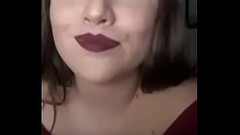 Mexicana hermosa se saca la teta. Thumb