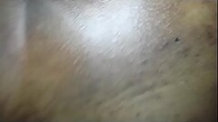 Negra rabuda sentando gostoso no pau do corno Thumb
