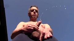 Al mattino stringo, a nudo petto, il fallo e in giardino non fingo e non deludo ma, sempre eretto, s Thumb